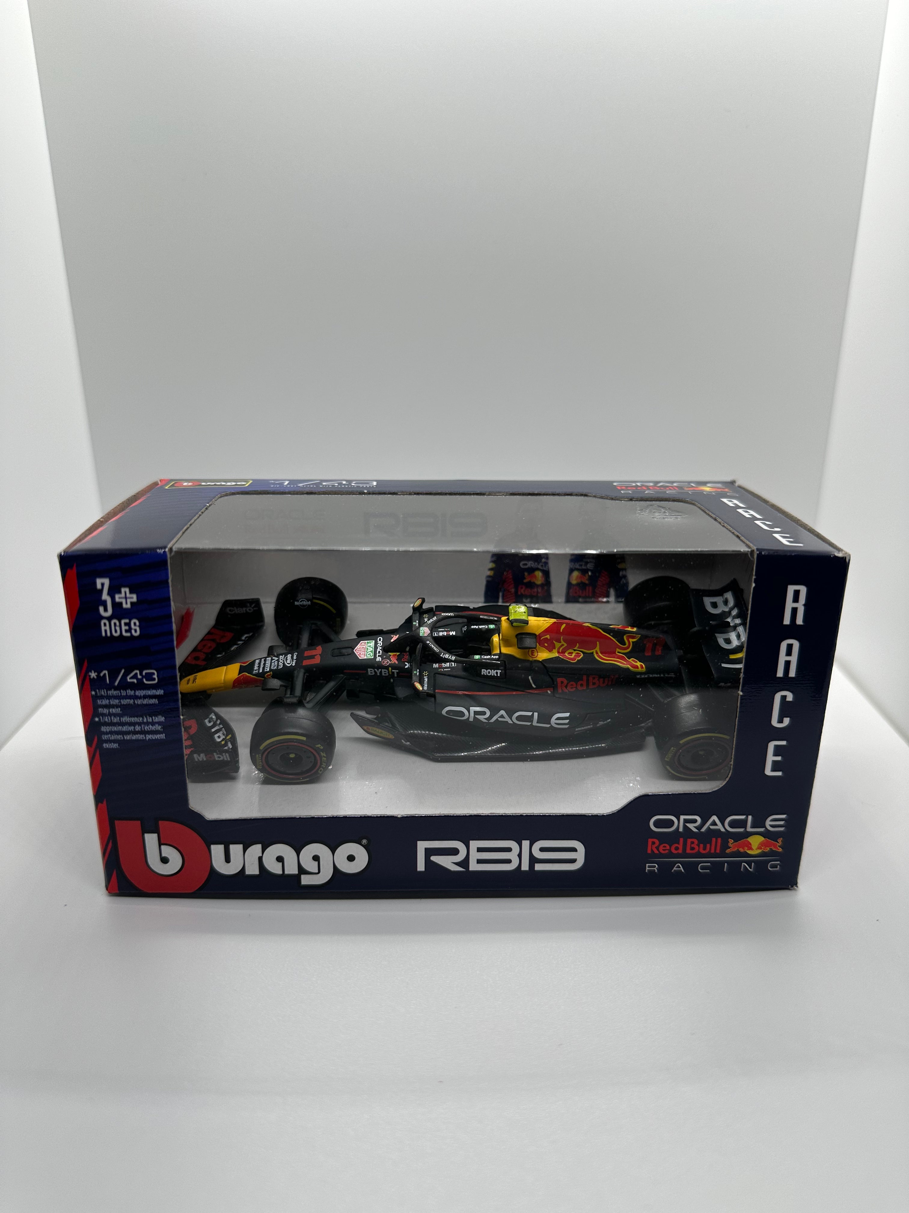 Carrito Checo Pérez RB19 | Réplica Oficial de F1 para Coleccionistas